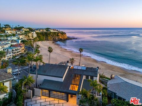 Photo of 88 Emerald, Laguna Beach, CA 92651 (MLS # 26662235)