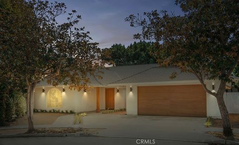 Photo of 2055 Calvert Avenue, Costa Mesa, CA 92626 (MLS # PW25215132)