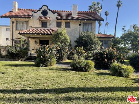 2068 S Hobart Boulevard Los Angeles CA 90018