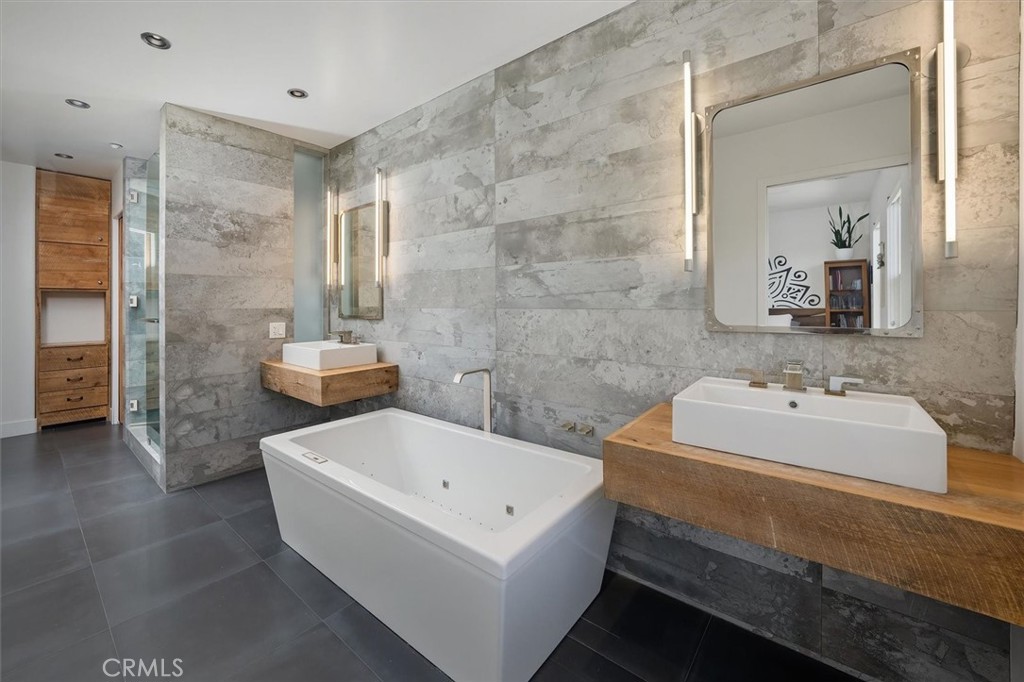 Cypress Pointe (CYPRP) - Residential