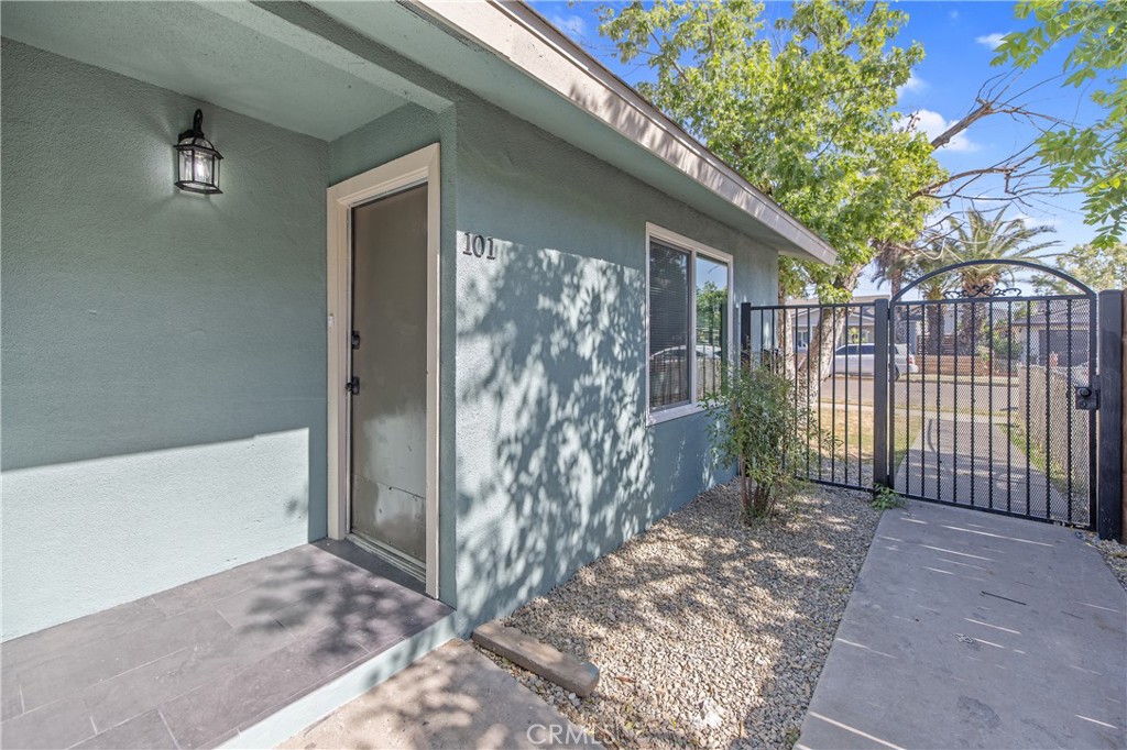 2251 E Clay Avenue