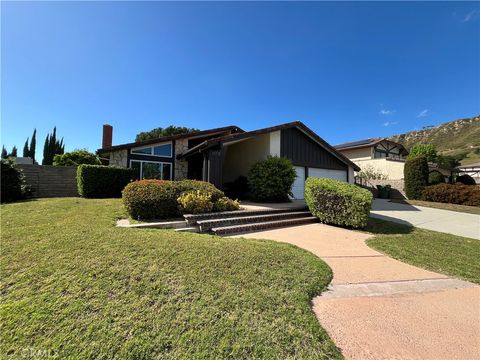 Photo of 11735 La Tierra Court, Porter Ranch, CA 91326 (MLS # SR26082105)