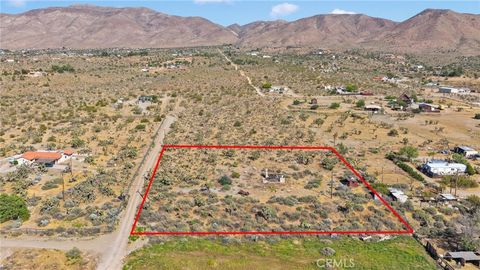 Photo of 4 Lamprey Road, Apple Valley, CA 92308 (MLS # HD26075812)