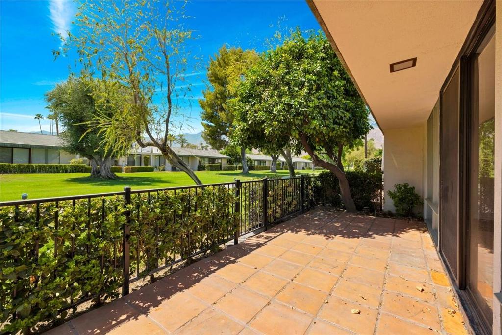 1957 Grand Bahama Drive E