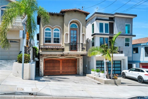 Photo of 1725 Ford Avenue, Redondo Beach, CA 90278 (MLS # SB26160831)