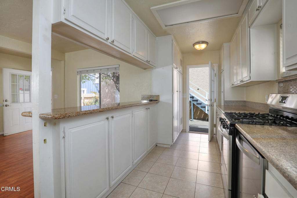 Pierpont/Ocean Front - 0276 - Residential Income