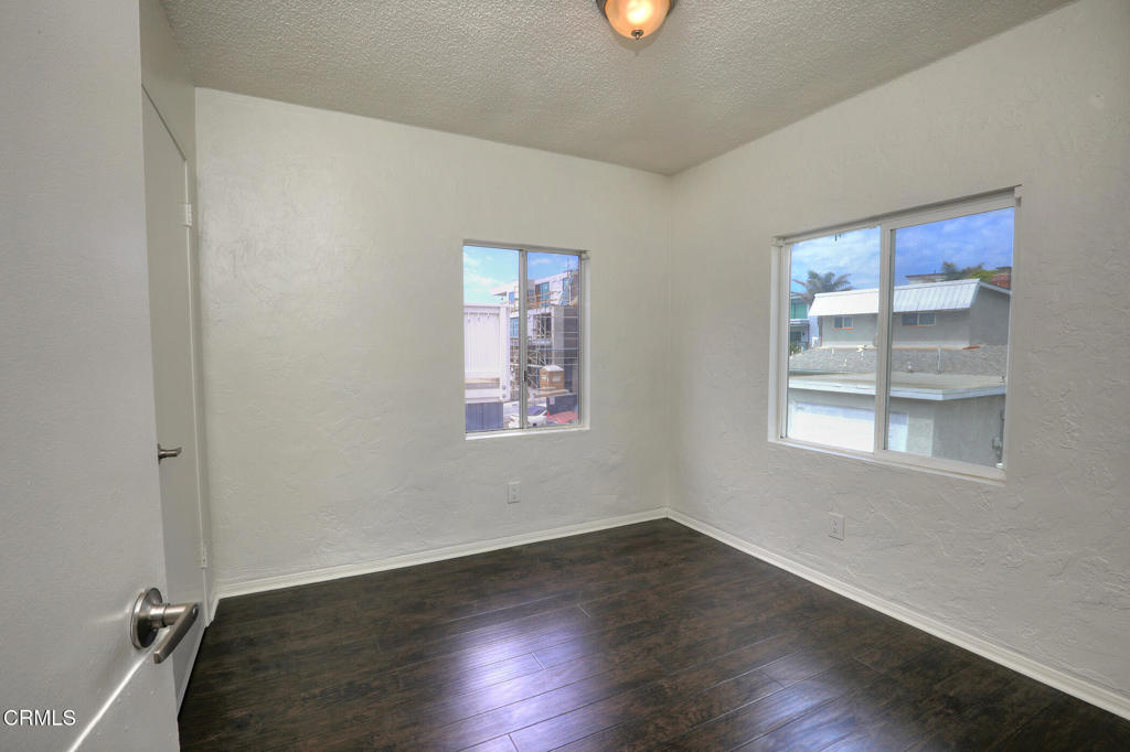 Pierpont/Ocean Front - 0276 - Residential Income