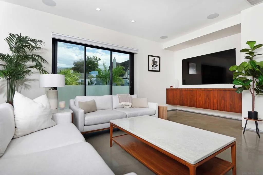 San Diego, California 92109, United States, 4 Bedrooms Bedrooms, ,6 BathroomsBathrooms,Residential,Active,231849