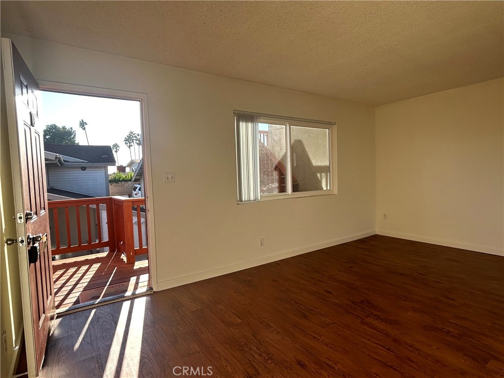 231 Avenida Monterey 10