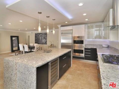 Photo of 5354 Lindley Avenue #301, Encino, CA 91316 (MLS # 26669665)