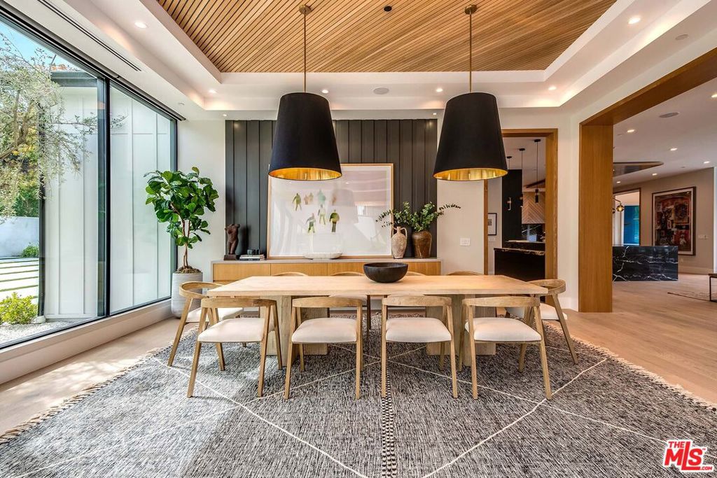 Properties 4 15907 Valley Vista Boulevard