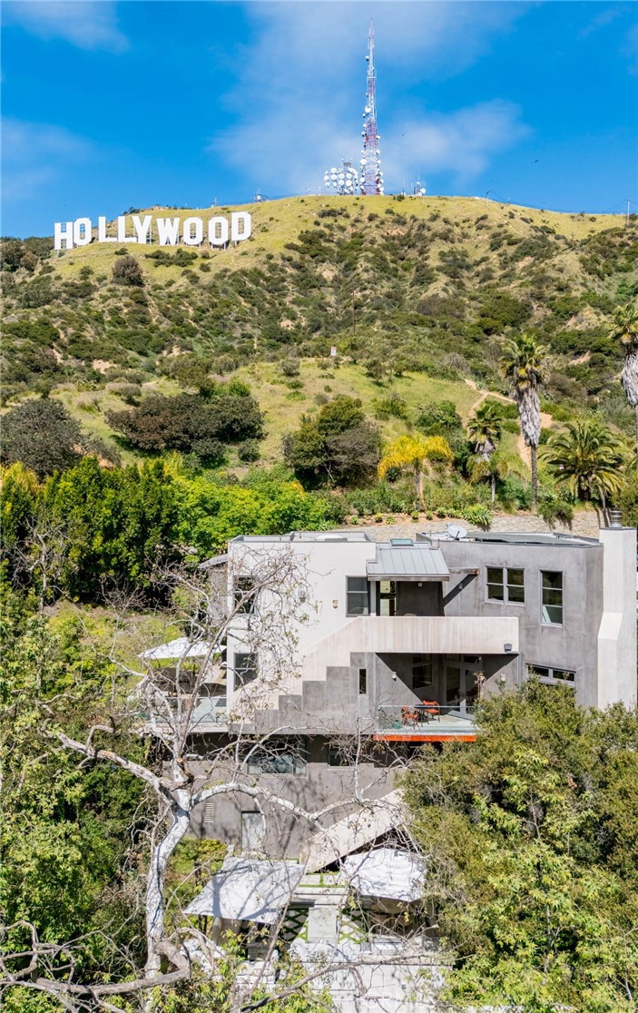 6050 Mulholland Highway