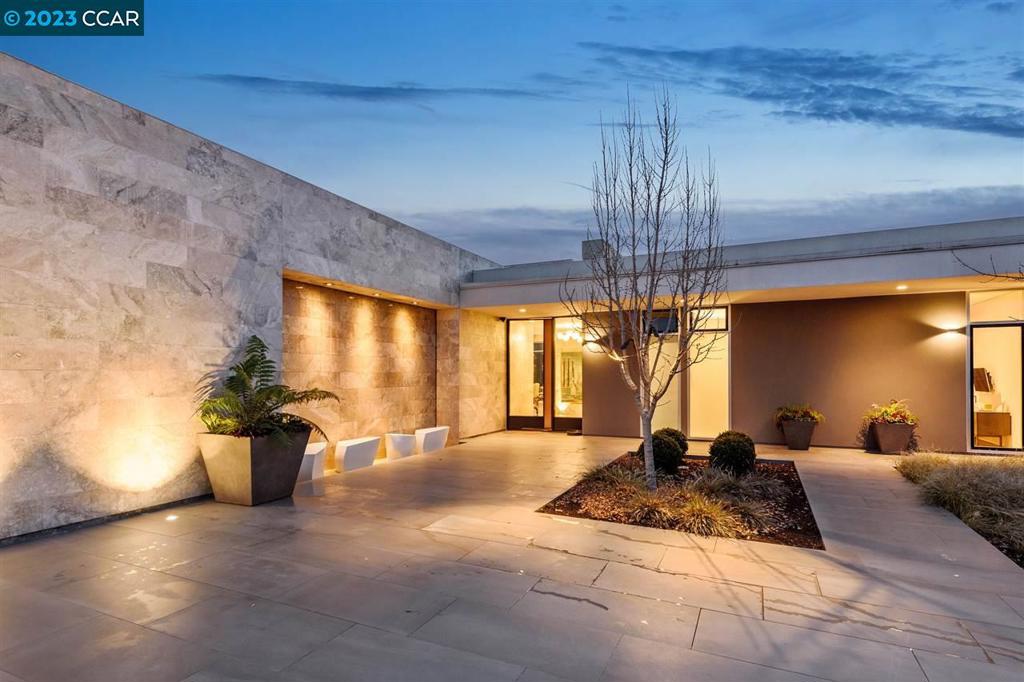 ST HELENA - Residential