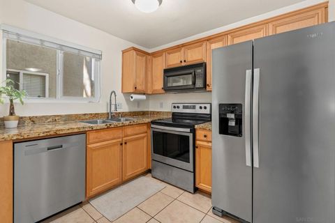 2528 White Oak Pl 3 Escondido CA 92027