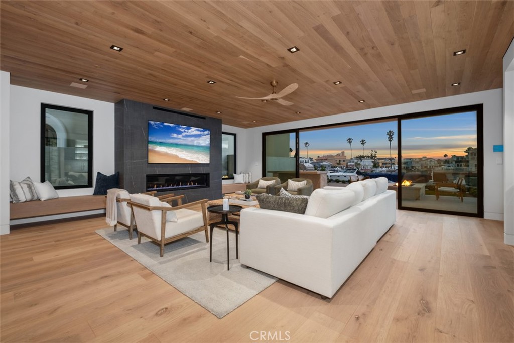 Balboa Coves (BLCV) - Residential