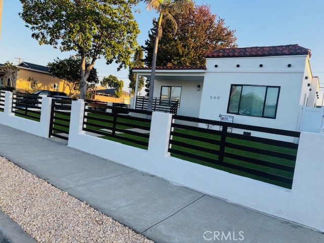 500 W Buckthorn Street