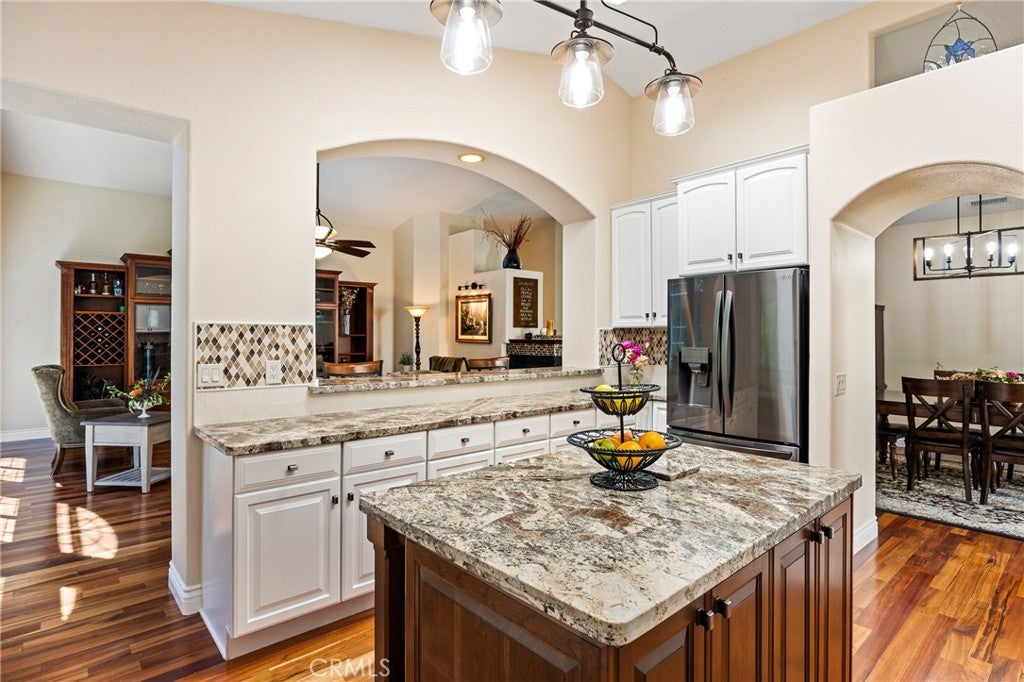 5781 Glenview