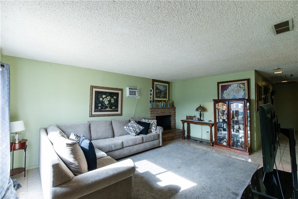 24546 Ironwood Avenue