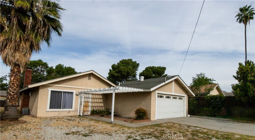 24546 Ironwood Avenue