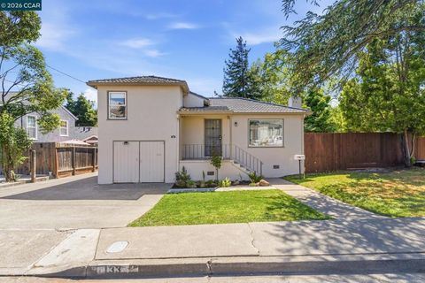 Photo of 133 Claremont Ave, Vallejo, CA 94590 (MLS # 41130171)