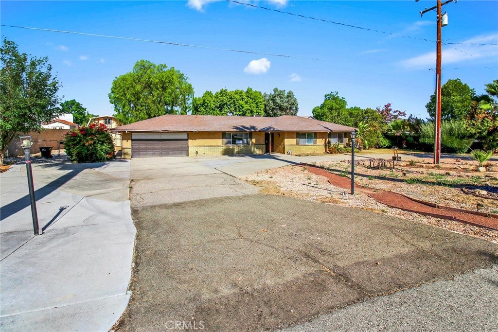 27307 Hemet