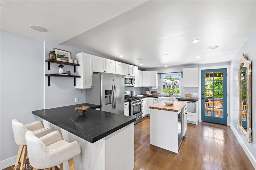 630 W Wilshire Avenue