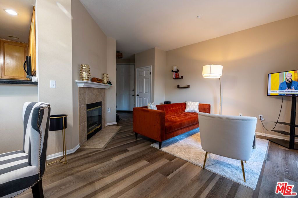 Photo of 4600 Don Lorenzo Drive #4, Los Angeles, CA 90008 (MLS # 25626185)