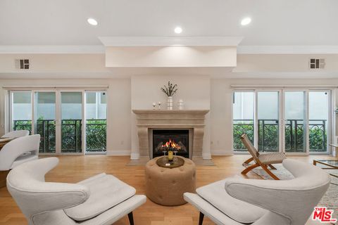 Photo of 11840 Dorothy Street #202, Los Angeles, CA 90049 (MLS # 26669759)