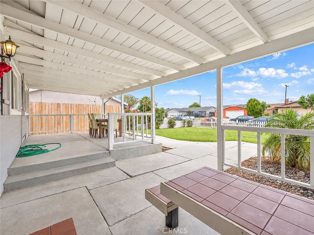 1837 E Granada ct