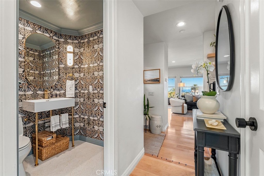 24386 Vista Point