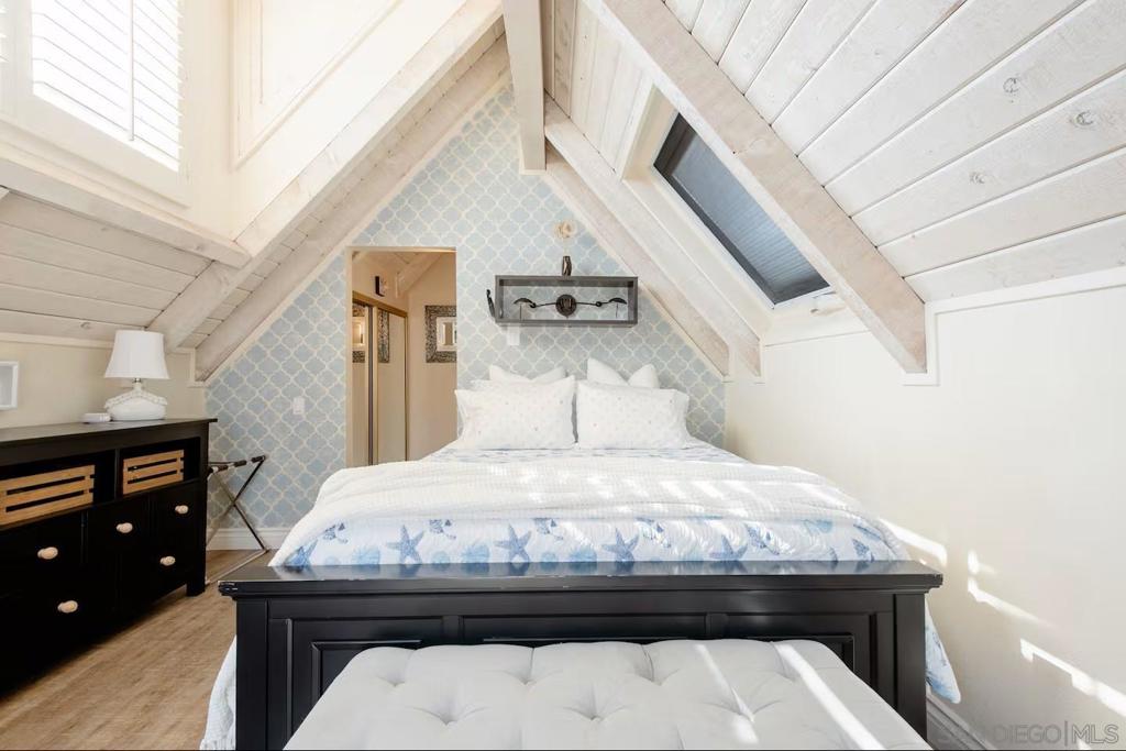 Mission Beach - Residential