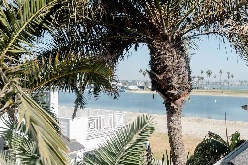 Mission Beach - Residential