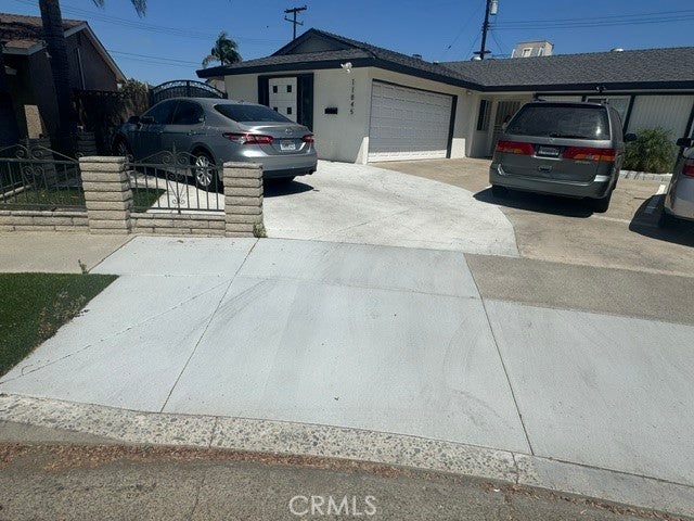 11841 Garnet Circle S