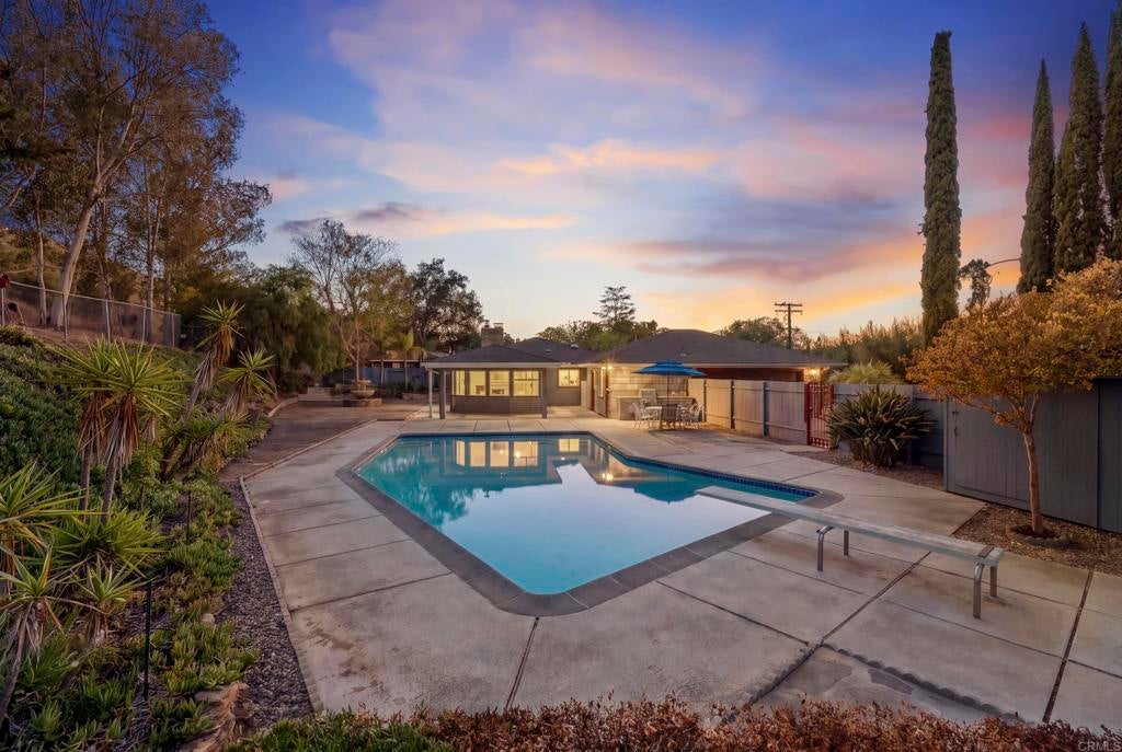 12845 Stone Canyon Rd