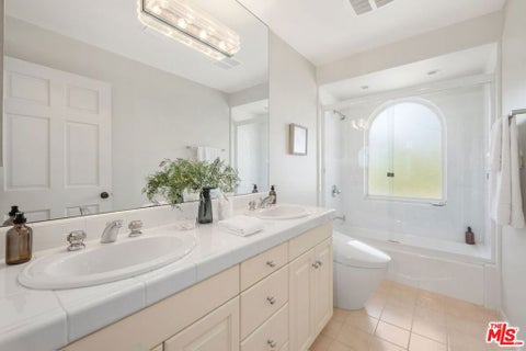 Tiny photo for 2645 Cordelia Road, Los Angeles, CA 90049 (MLS # 26839933)