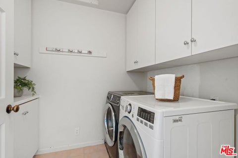 Tiny photo for 2645 Cordelia Road, Los Angeles, CA 90049 (MLS # 26839933)