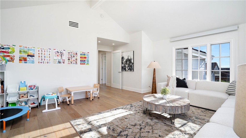 Hidden Hills Estates (HHES) - Residential