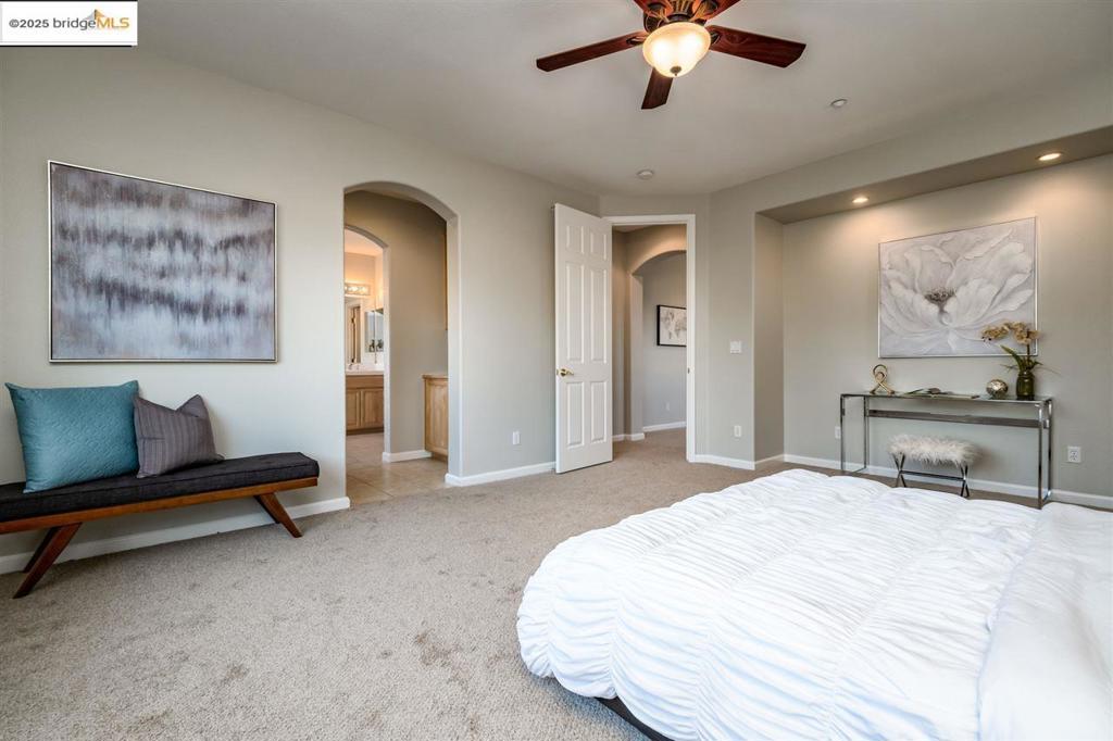 DEER RIDGE - Residential Lease