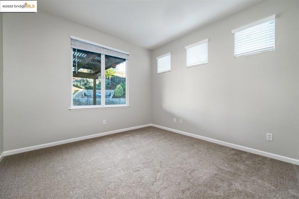 DEER RIDGE - Residential Lease