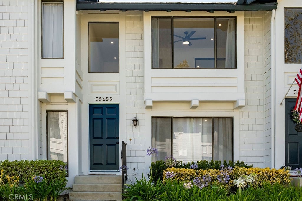 25655 Paseo La Cresta