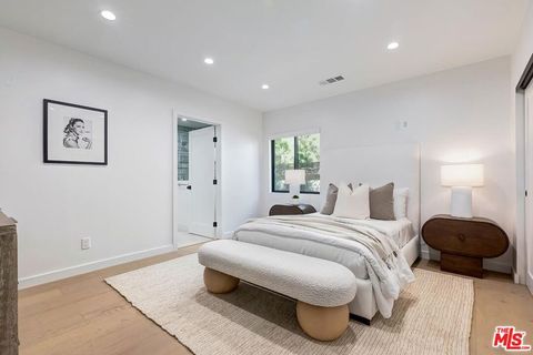 Tiny photo for 3364 Garden Avenue, Los Angeles, CA 90039 (MLS # 25586609)