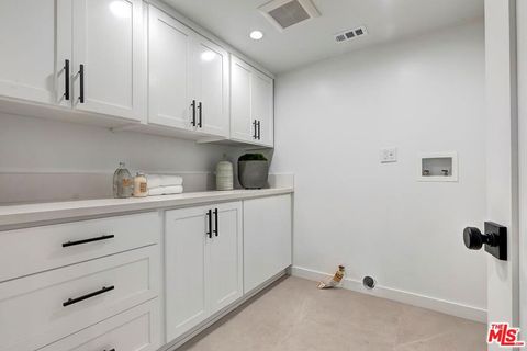 Tiny photo for 3364 Garden Avenue, Los Angeles, CA 90039 (MLS # 25586609)