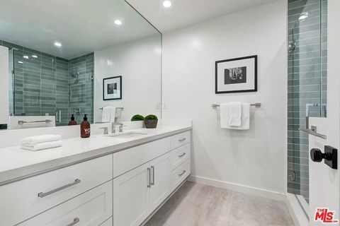 Tiny photo for 3364 Garden Avenue, Los Angeles, CA 90039 (MLS # 25586609)