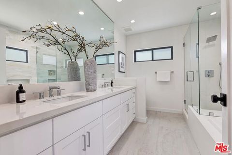 Tiny photo for 3364 Garden Avenue, Los Angeles, CA 90039 (MLS # 25586609)
