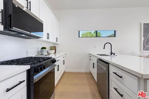 Tiny photo for 3364 Garden Avenue, Los Angeles, CA 90039 (MLS # 25586609)