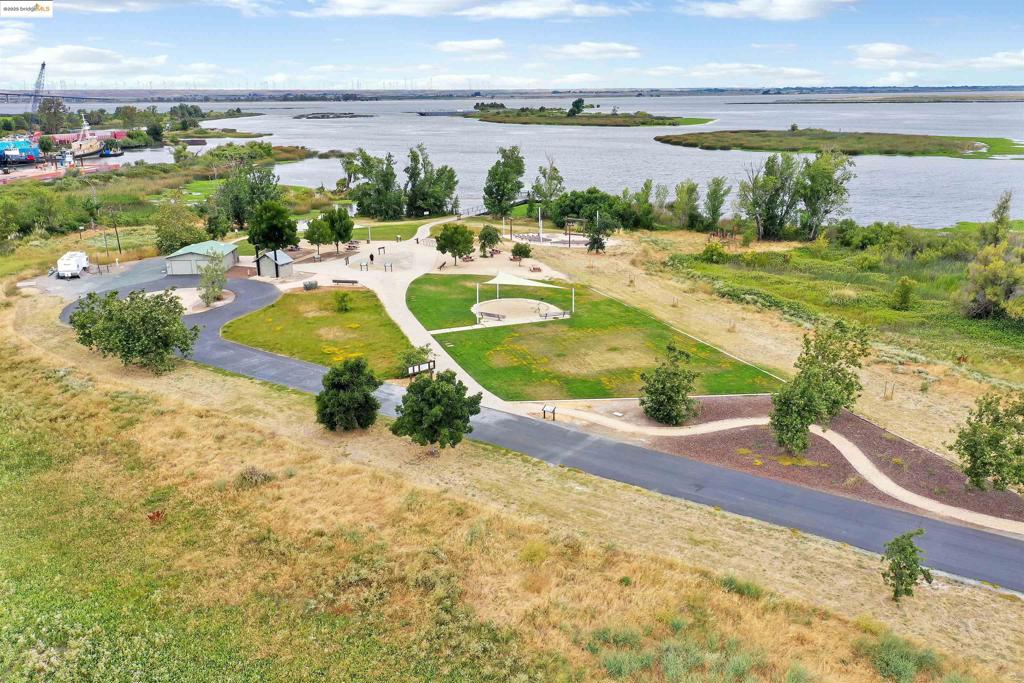 OAKLEY - Residential