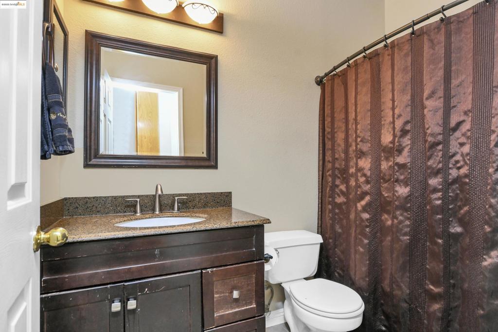 OAKLEY - Residential