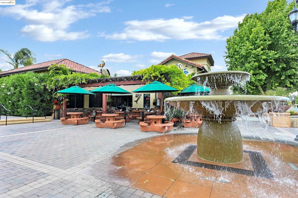 OAKLEY - Residential