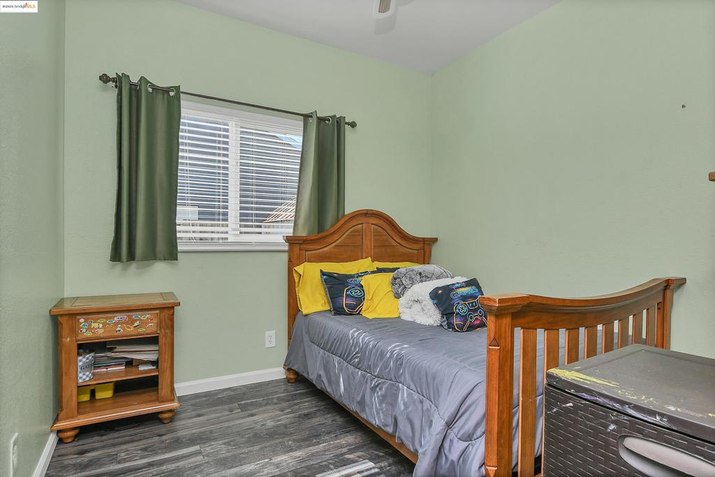 OAKLEY - Residential