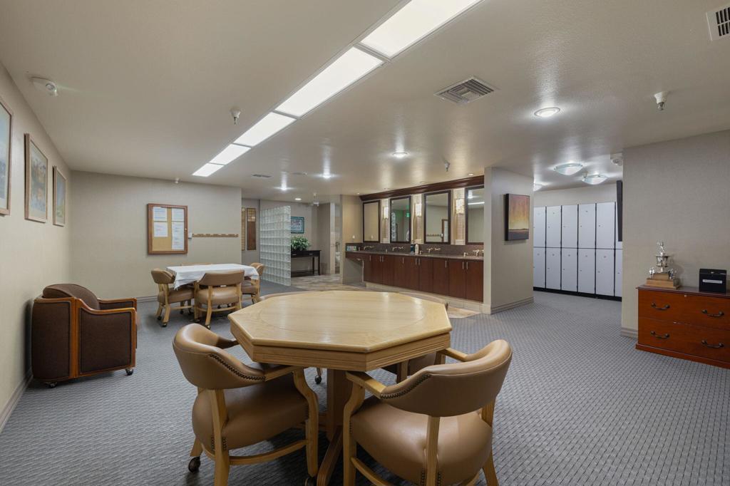 Oasis Country Club - Residential Lease